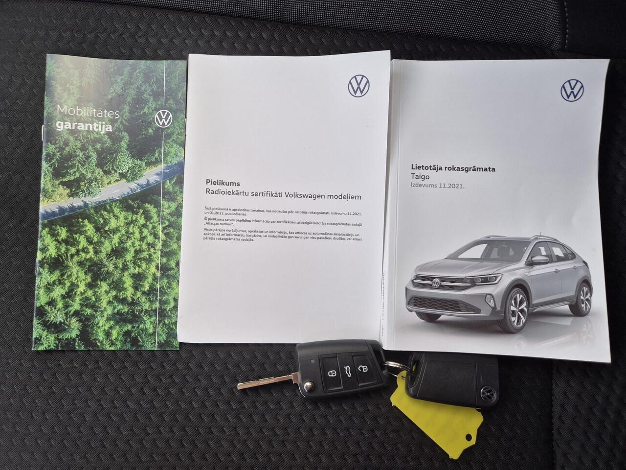 Volkswagen Taigo 1.0 TSI Life Business Automaat / Navigatie via Apple Carplay of Android Auto / Climate control / Adaptief CC / Parkeersensoren voor en achter / Lichtmetalen wielen 16" / DAB radio /