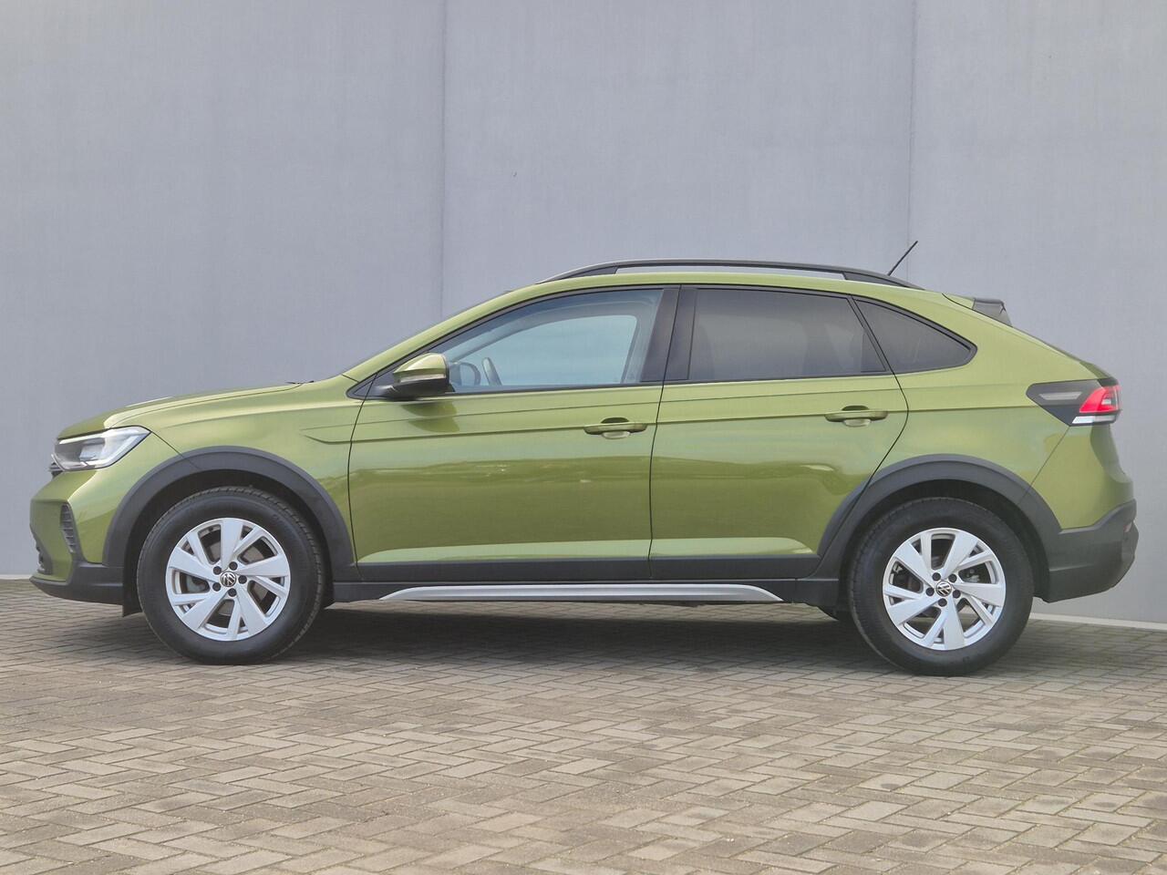 Volkswagen Taigo 1.0 TSI Life Business Automaat / Navigatie via Apple Carplay of Android Auto / Climate control / Adaptief CC / Parkeersensoren voor en achter / Lichtmetalen wielen 16" / DAB radio /