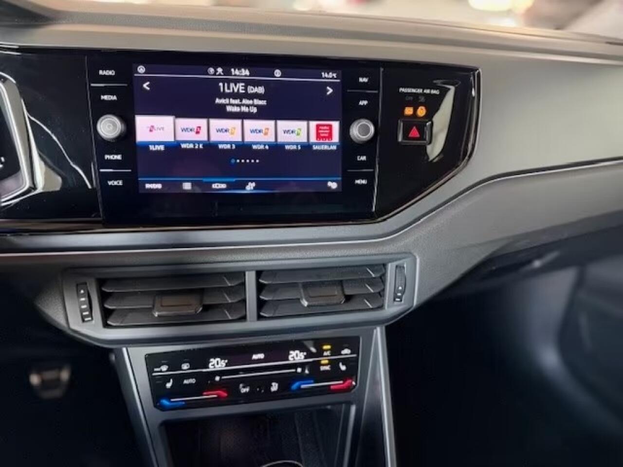 Volkswagen Taigo 1.0 TSI R-LINE Blackline Matrix LED Navi Adapt.cruise Full opt. 18LM