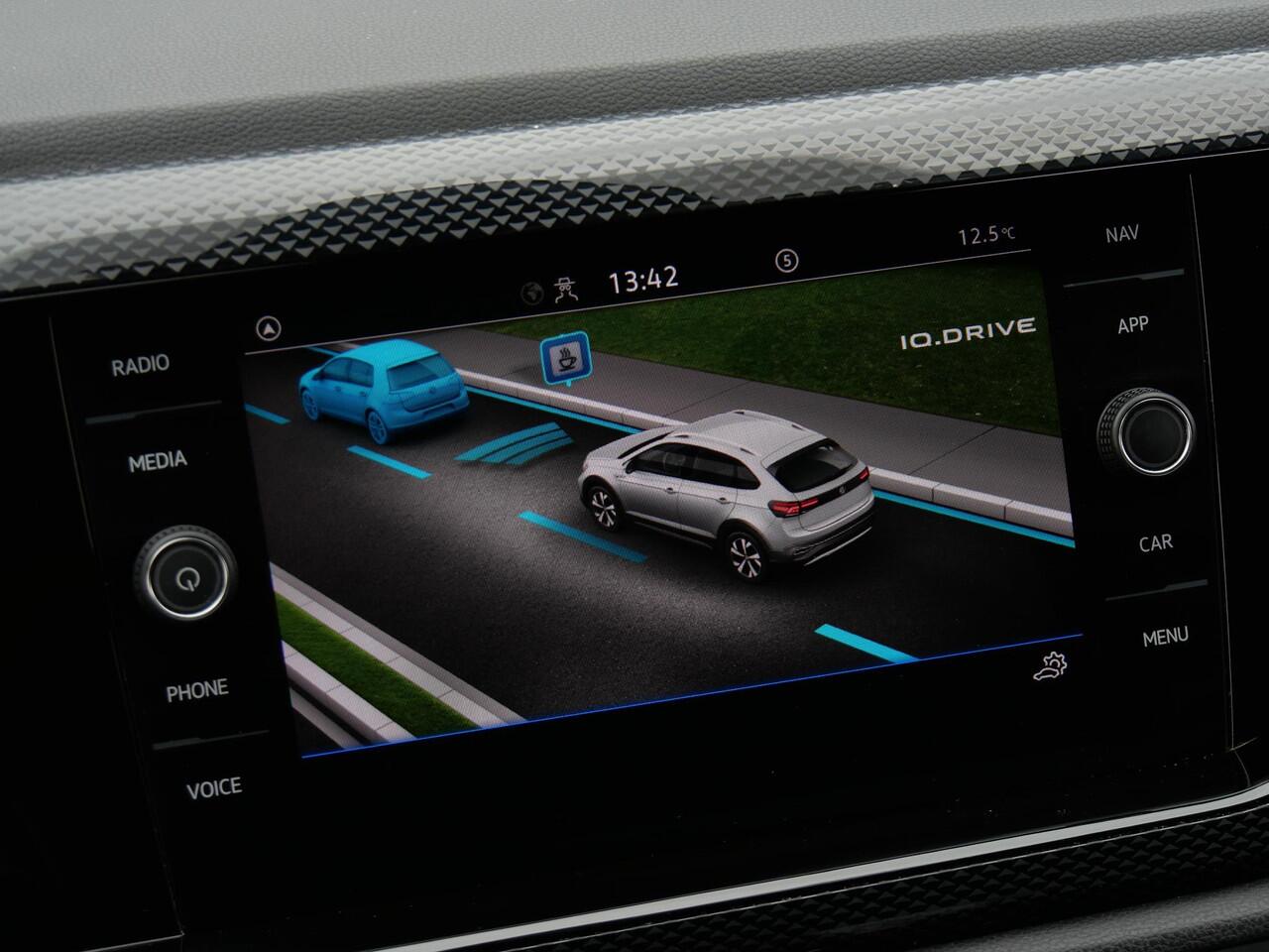 Volkswagen Taigo 1.0TSi LIFE/ CARPLAY/ IQ-LIGHT/ PDC V+A