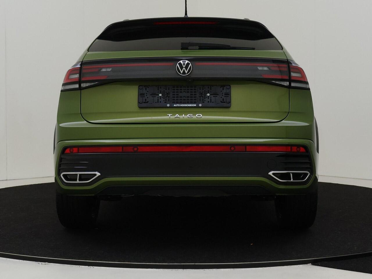 Volkswagen Taigo 1.0 TSI R-Line Business | 18 inch LM velgen | Navigatie| Matrix koplampen | Achteruitrijcamera | Verwarmbare voorstoelen