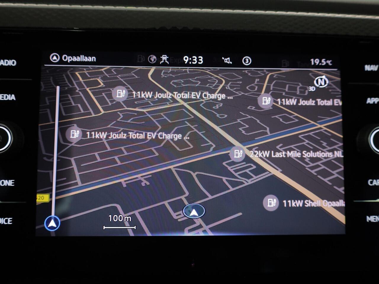 Volkswagen Taigo 1.0 TSI Life 95 pk | Verlengde garantie | Navigatie | Parkeersensoren | Achteruitrijcamera | Stoelverwarming | Keyless |