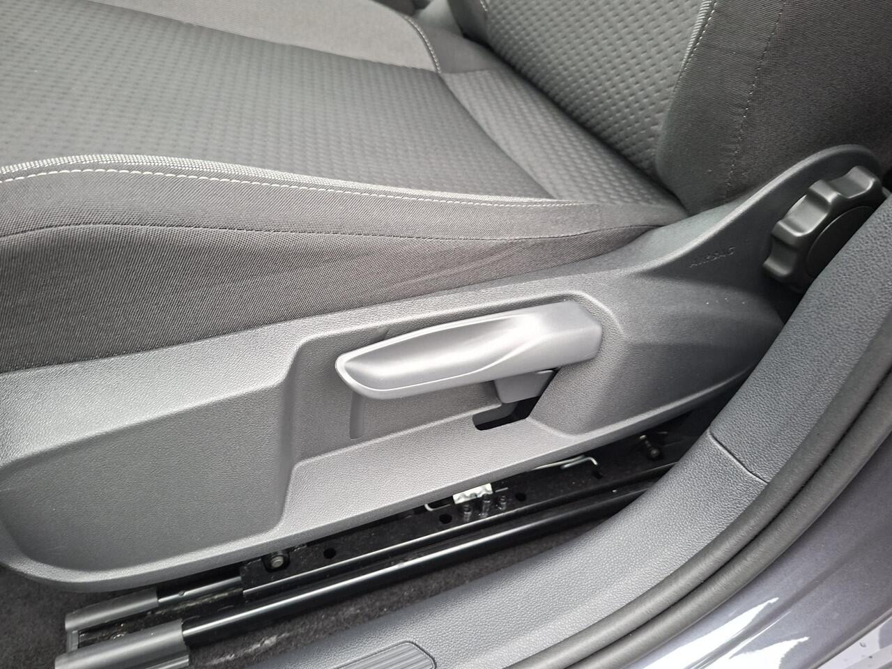 Volkswagen Taigo 1.0 TSI Life Business PDC V+A | NL-auto | rijklaarprijs !!