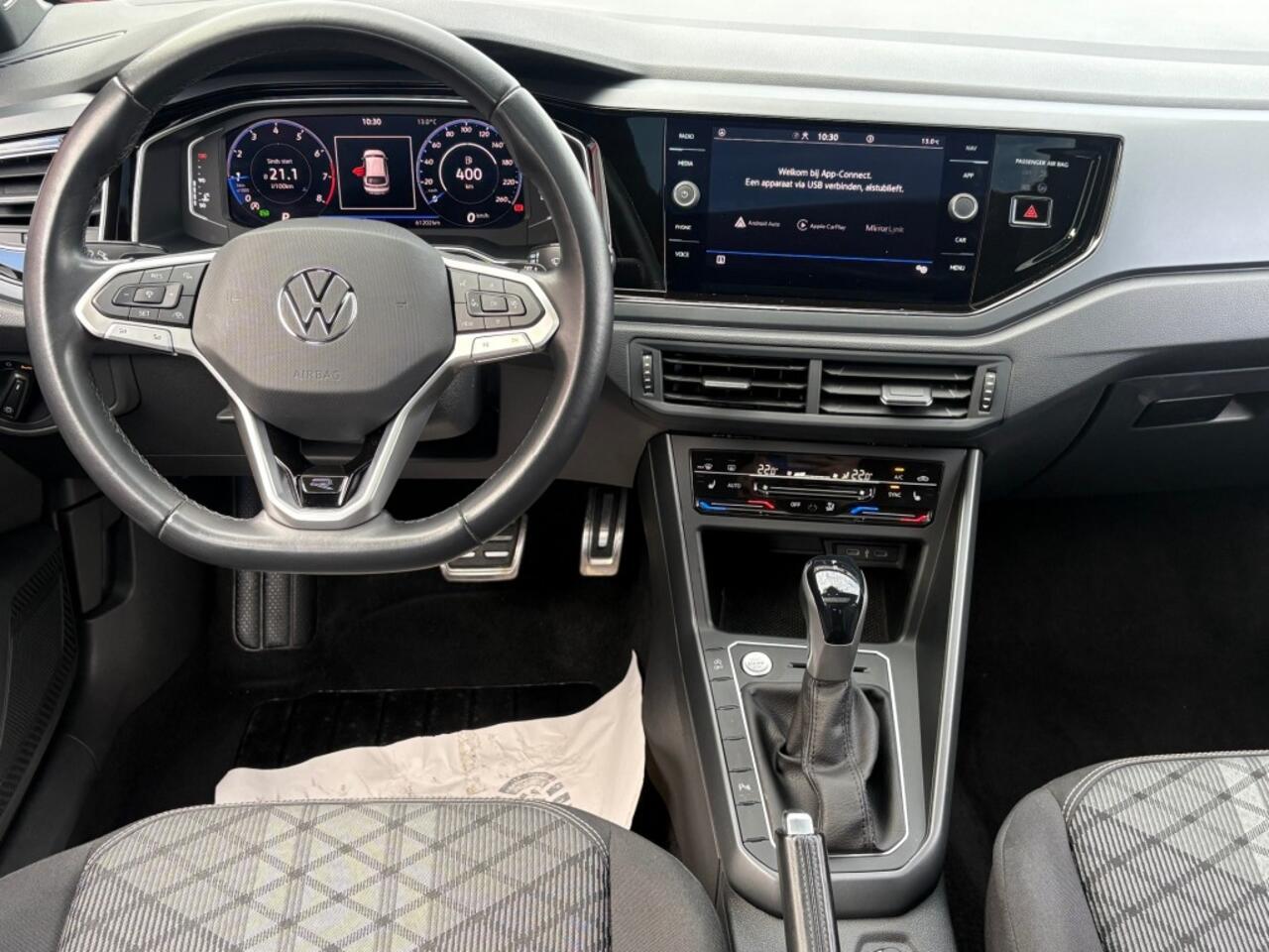 Volkswagen Taigo 1.0 TSI AUT. R-LINE PANO-DAK IQ-LIGHT NAVI CARPLAY DIGITALE SCHERM AIRCO LMV P