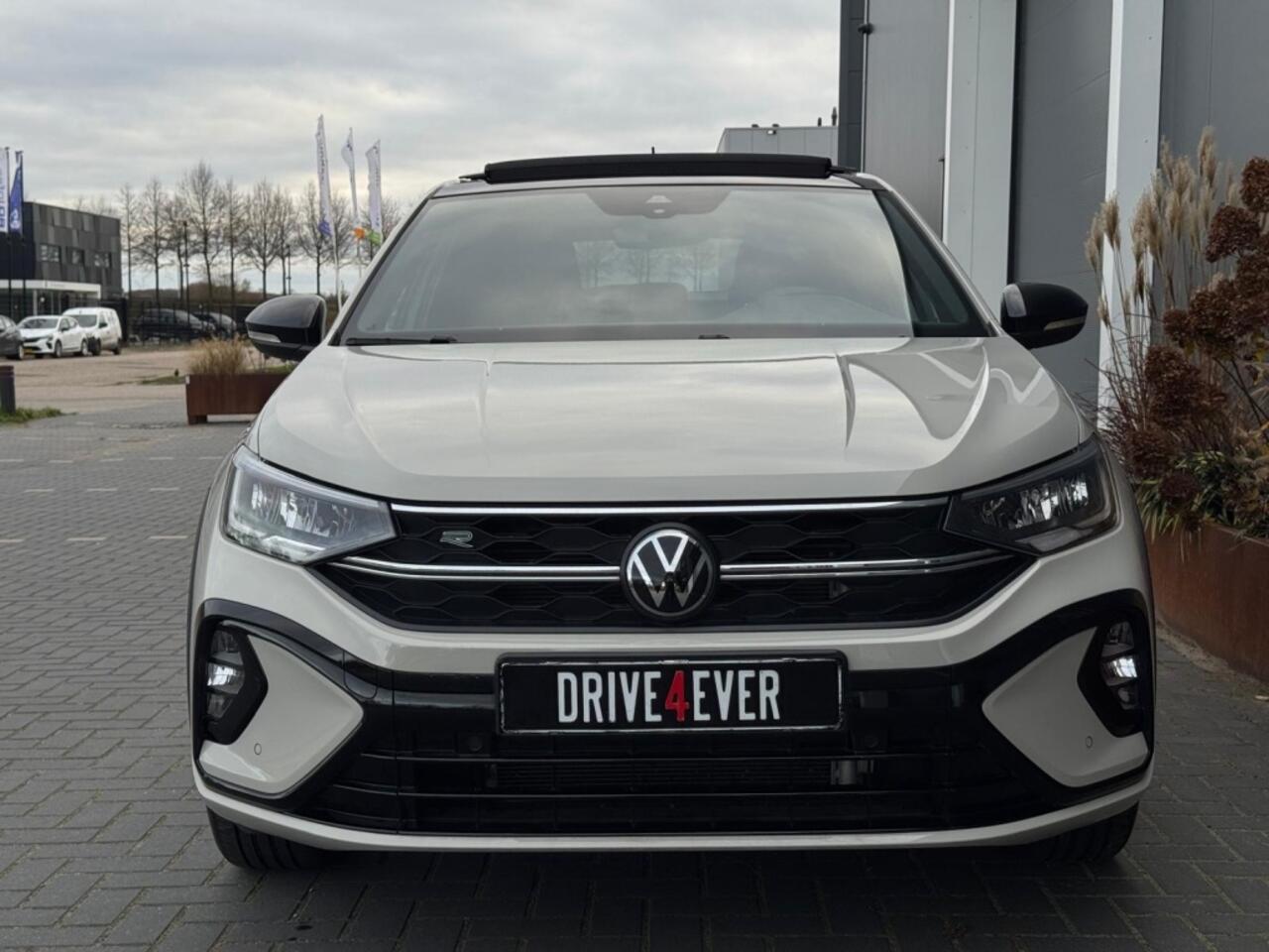 Volkswagen Taigo 1.0 TSI R-Line FULL PANO APPLE CARPLAY LED SPORTVELGEN