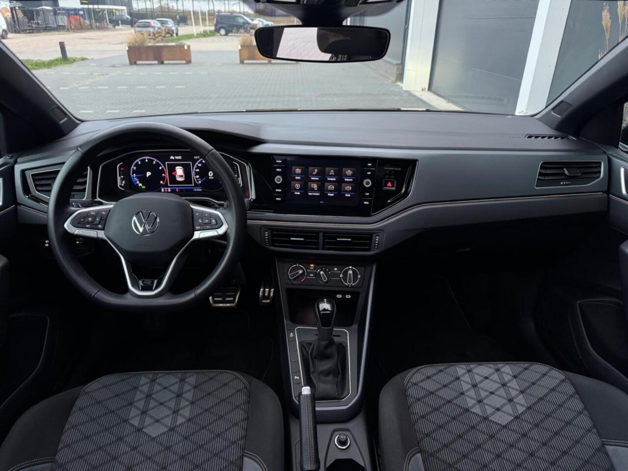 Volkswagen Taigo 1.0 TSI 3x R-Line FULL PANO APPLE CARPLAY LEDER LED