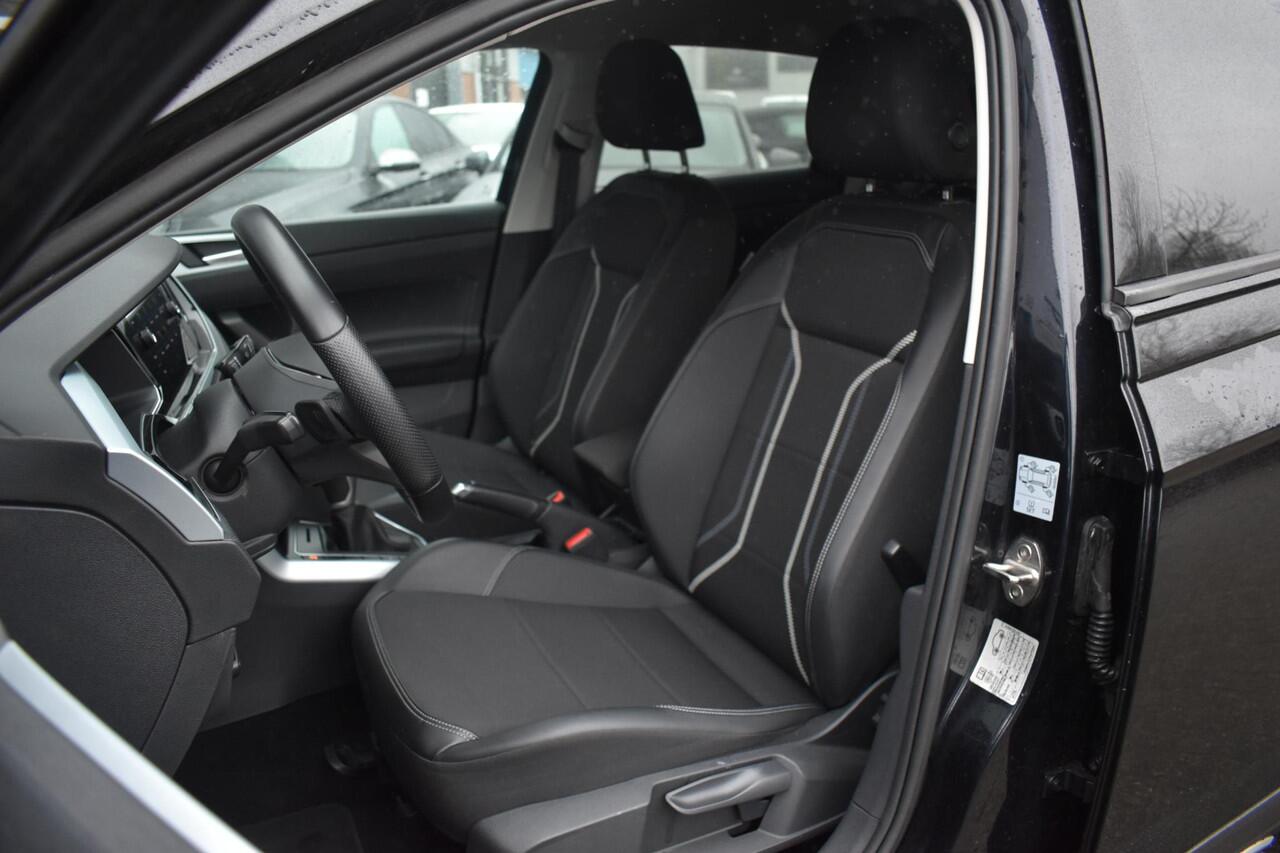 Volkswagen Taigo 1.5 TSI Business Virtual Keyless Camera