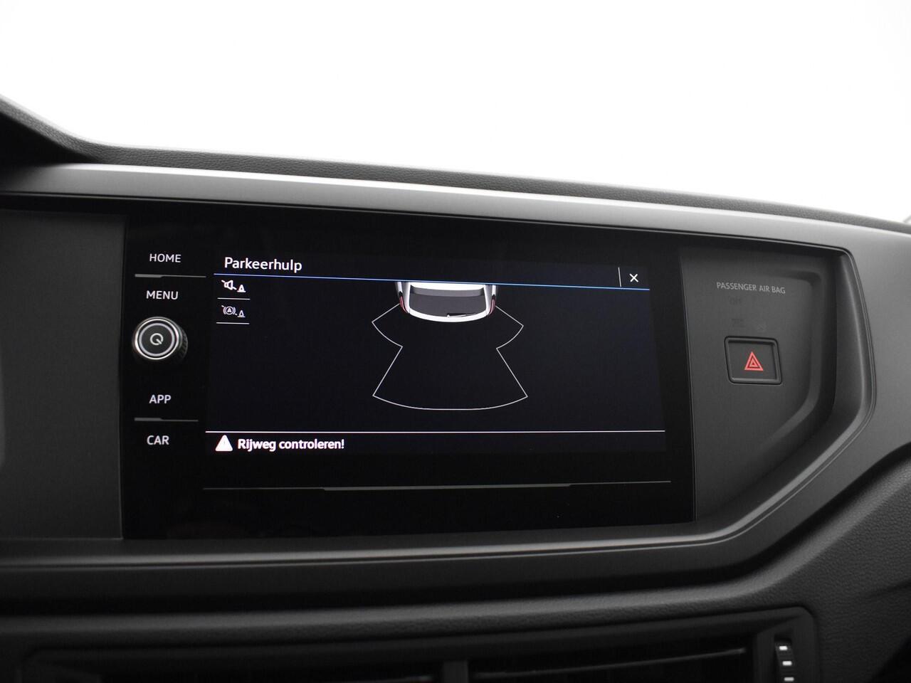 Volkswagen Taigo Edition 1.0 TSI 95 pk 5 versn. Hand · Zijruiten achter en achterruit getint · Multifunctioneel stuurwiel ·