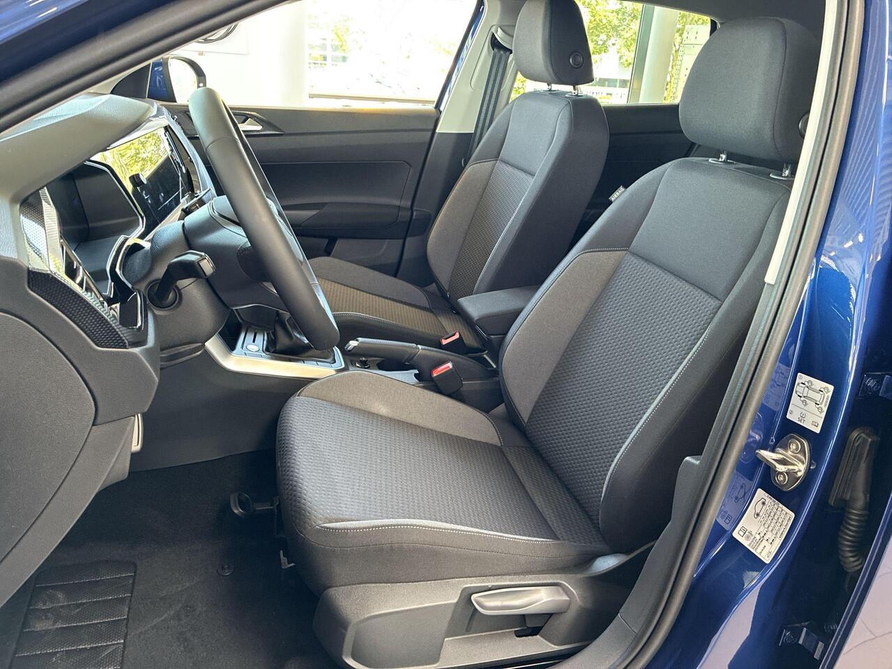 Volkswagen Taigo Life Edition 1.0 TSI 95 pk 5 versn. Hand · Achteruitrijcamera · parkeersensoren achter ·