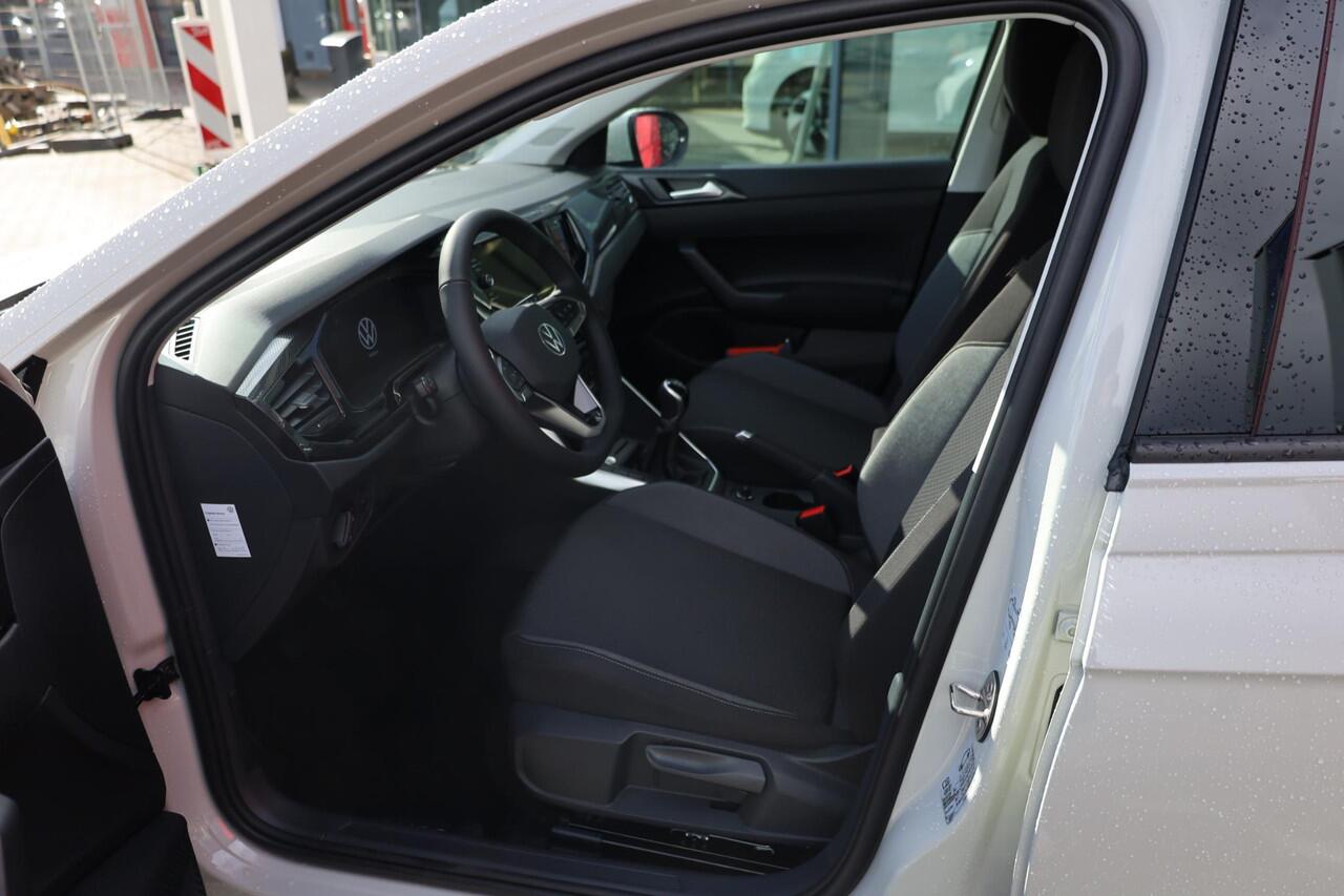 Volkswagen Taigo 1.0 TSI Life Edition 95PK / 70kW Achteruitrijcamera, Apple Carplay & Android Auto, verwarmbare voorstoelen, Keyless Entry & Start, parkeersensoren voor + achter, adaptive cruise control, 2-zone Climatronic airconditioning, buitenspiegels elektrisch instel