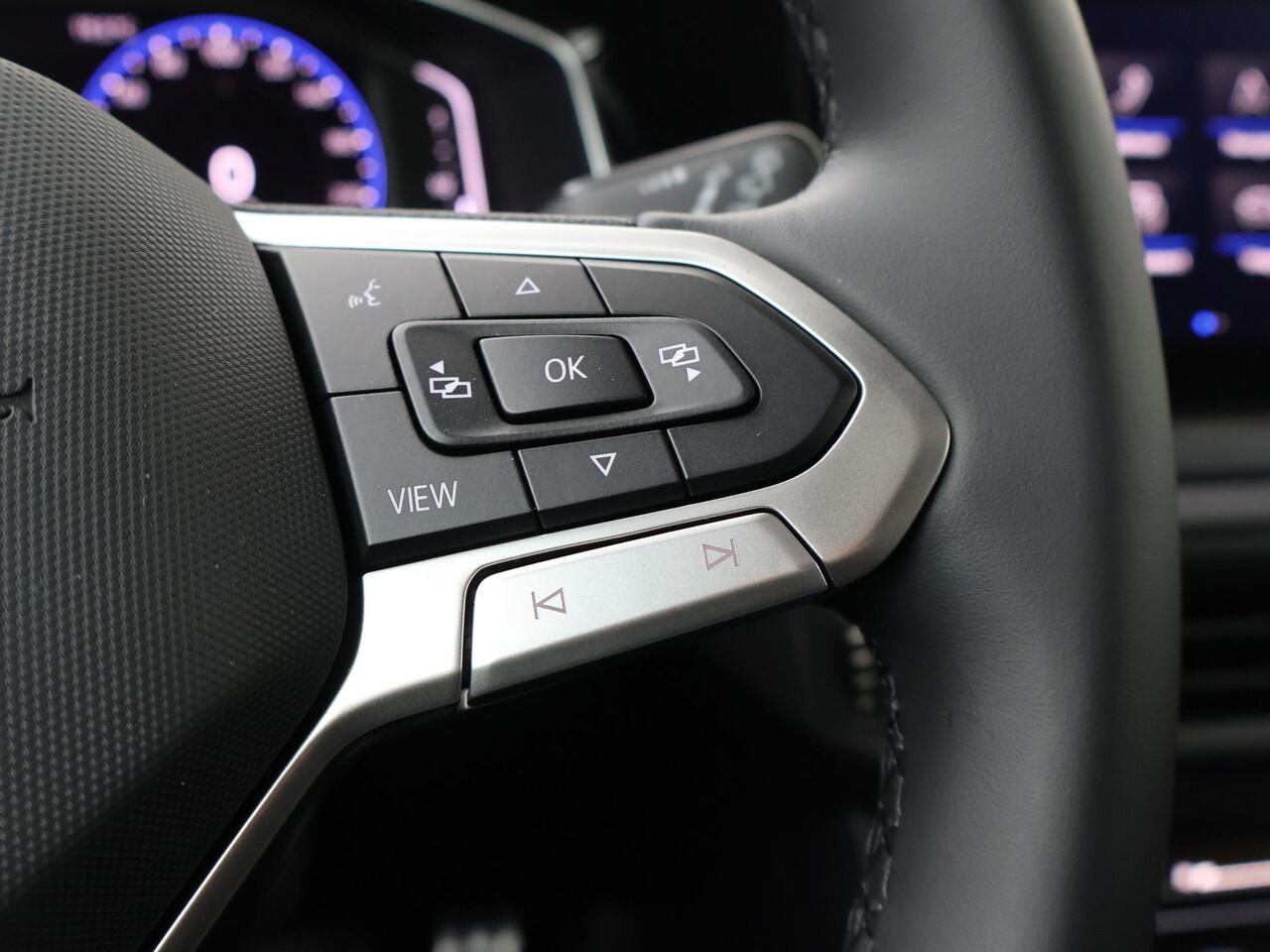 Volkswagen Taigo R-Line-Edition 1.0 85 kW / 116 pk TSI CUV 7 versn. | Panoramadak |