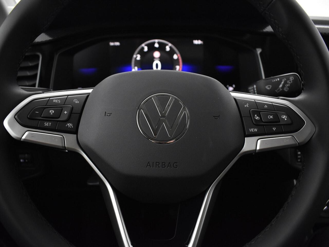 Volkswagen Taigo Life Edition 1.0 TSI 95 pk 5 versn. Hand · Achteruitrijcamera · Regensensor ·