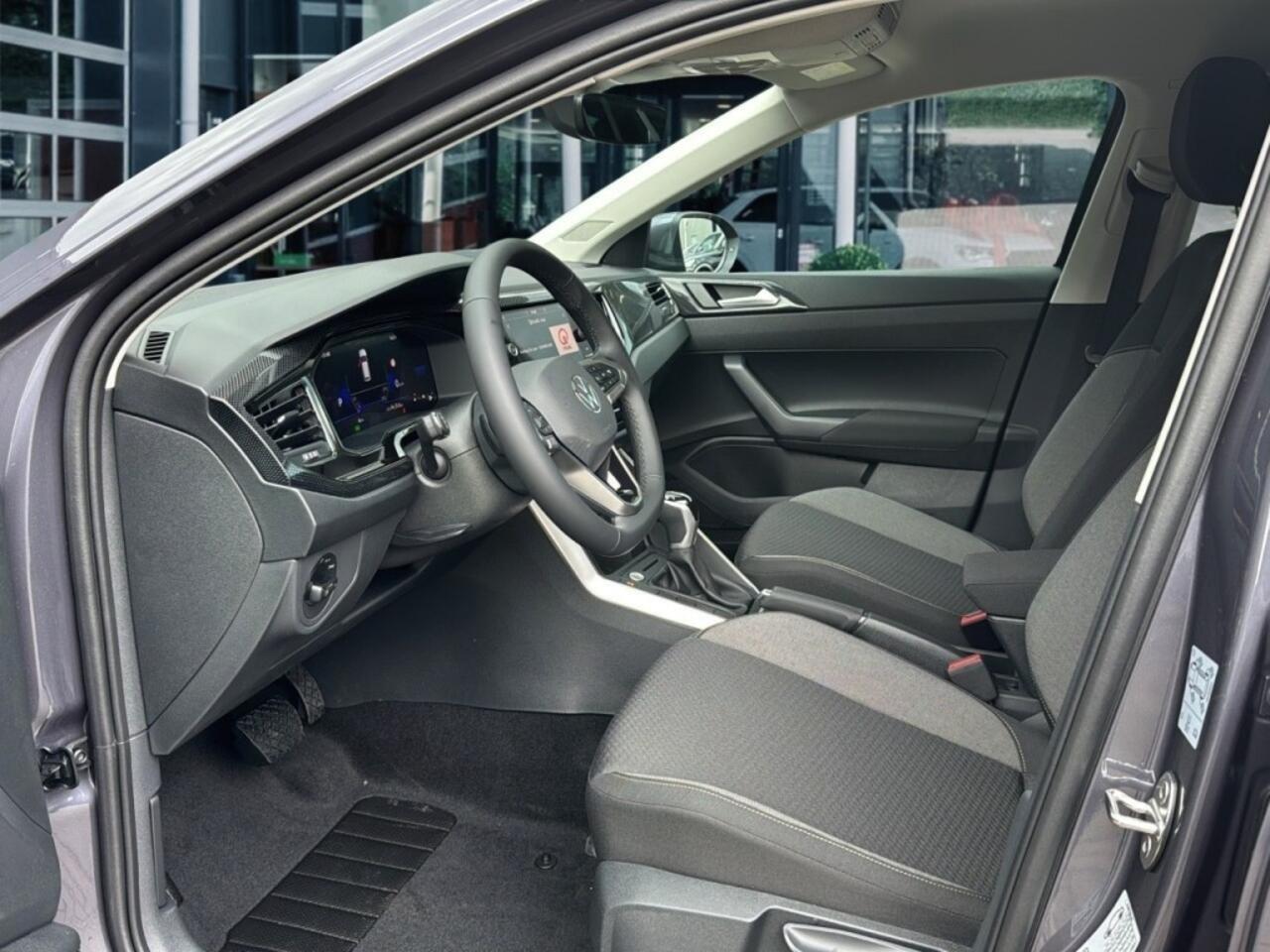 Volkswagen Taigo 1.0 TSI DSG LIFE CAMERA/TREKHAAK/CARPLAY/STOELVERW