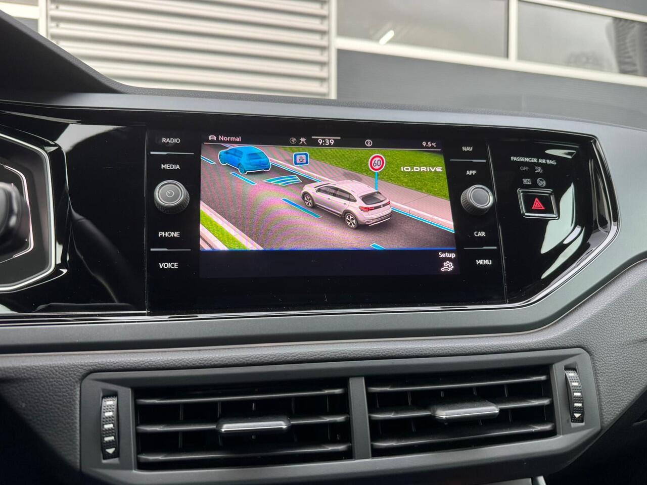 Volkswagen Taigo 1.0 TSI R-Line |Camera |Virtual display |IQ Light |Keyless |Stoelverw. |ACC