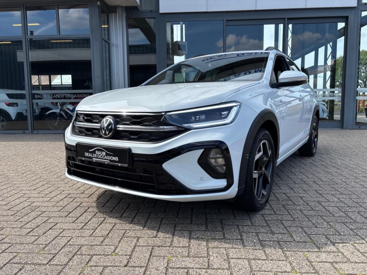 Volkswagen Taigo 1.0 TSI R-LINE AIRCO NAVI CARPLAY PDC STOELVERW.