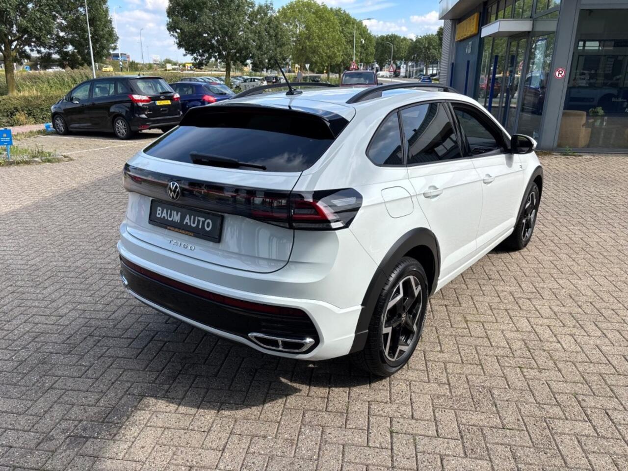 Volkswagen Taigo 1.0 TSI R-LINE AIRCO NAVI CARPLAY PDC STOELVERW.