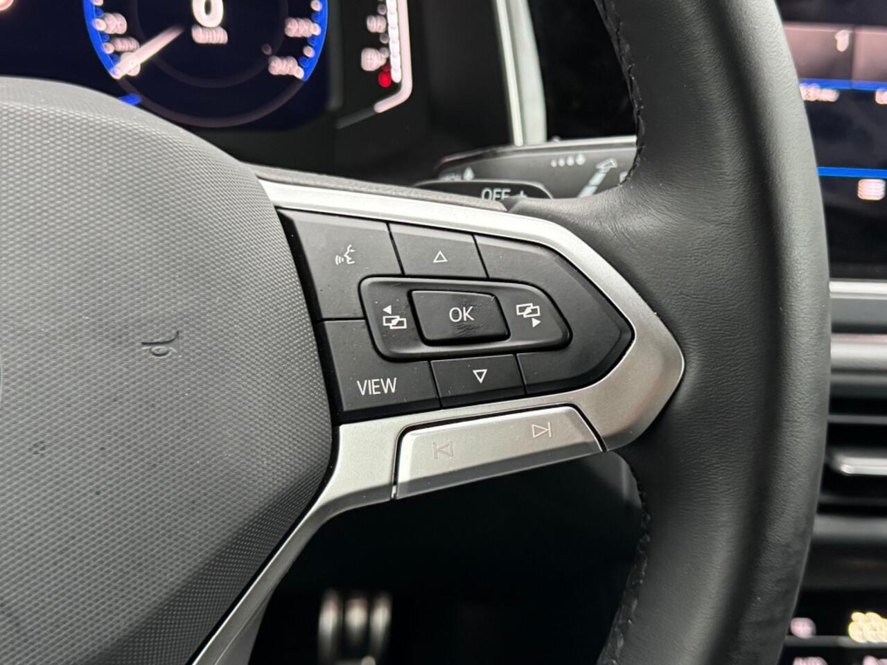 Volkswagen Taigo 1.0 TSI R-Line Ed. - adaptive cruise - iq light - camera