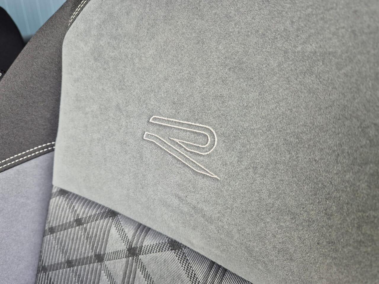 Volkswagen Taigo 1.5 TSI OPF DSG R-Line 150pk | BTW | IQ | Automaat | Virtual | Trekhaak | Camera | Carplay