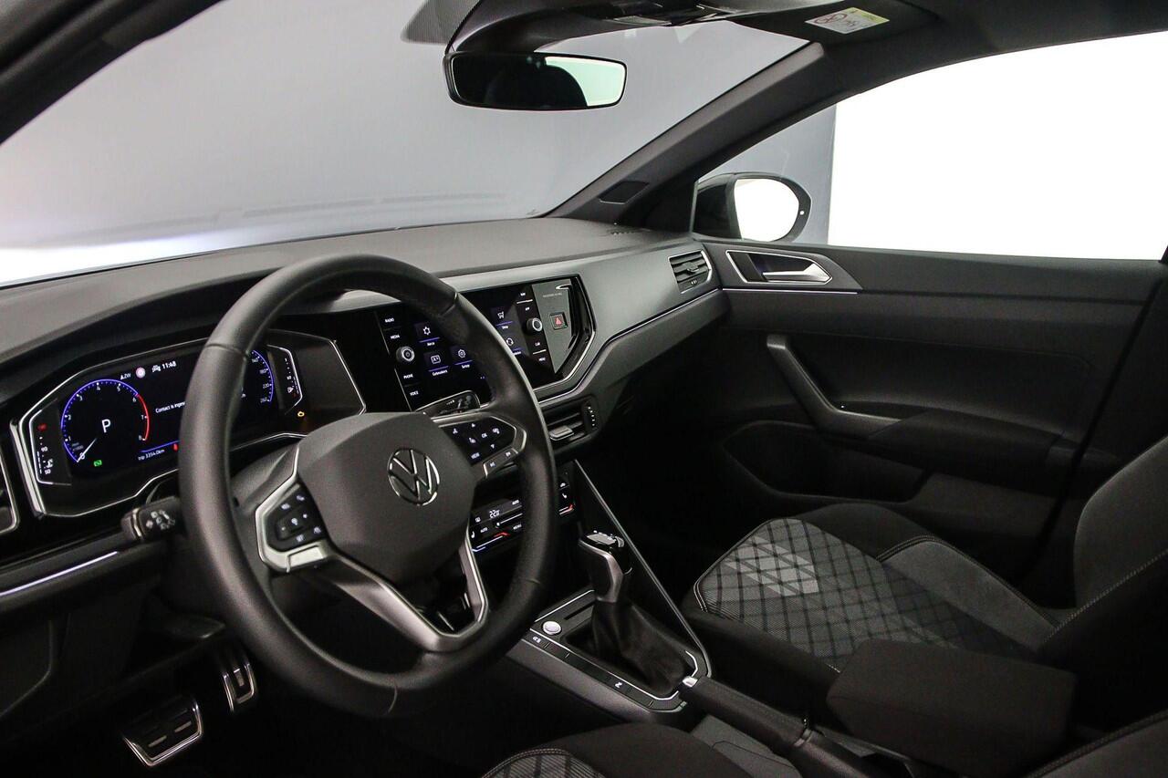 Volkswagen Taigo R-Line Edition 1.0 TSI 115pk DSG Automaat Adaptive cruise control, Black style, Achteruitrijcamera, LED matrix koplampen, Stoelverwarming, Parkeersensoren