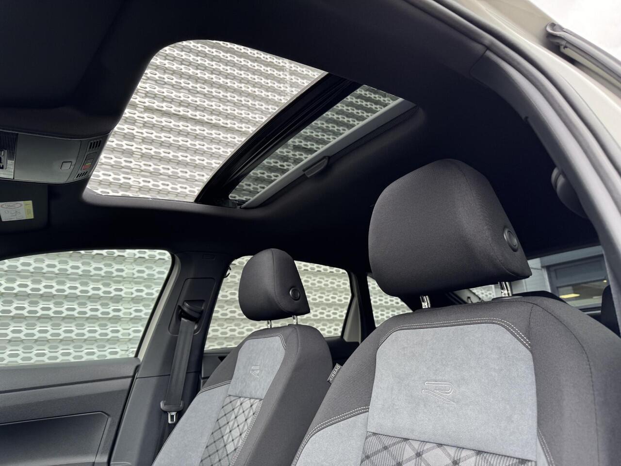 Volkswagen Taigo R-Line-Edition 1.0 85 kW / 116 pk TSI CUV 7 versn. | Panoramadak |