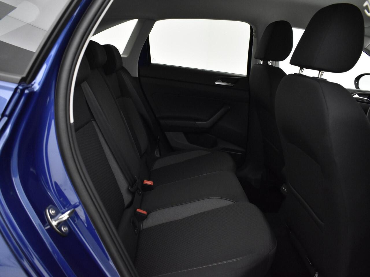 Volkswagen Taigo Life Edition 1.0 TSI 95 pk 5 versn. Hand · Achteruitrijcamera · Regensensor · Voorraad OUTLET · Prijs is inclusief inruilpremie ·