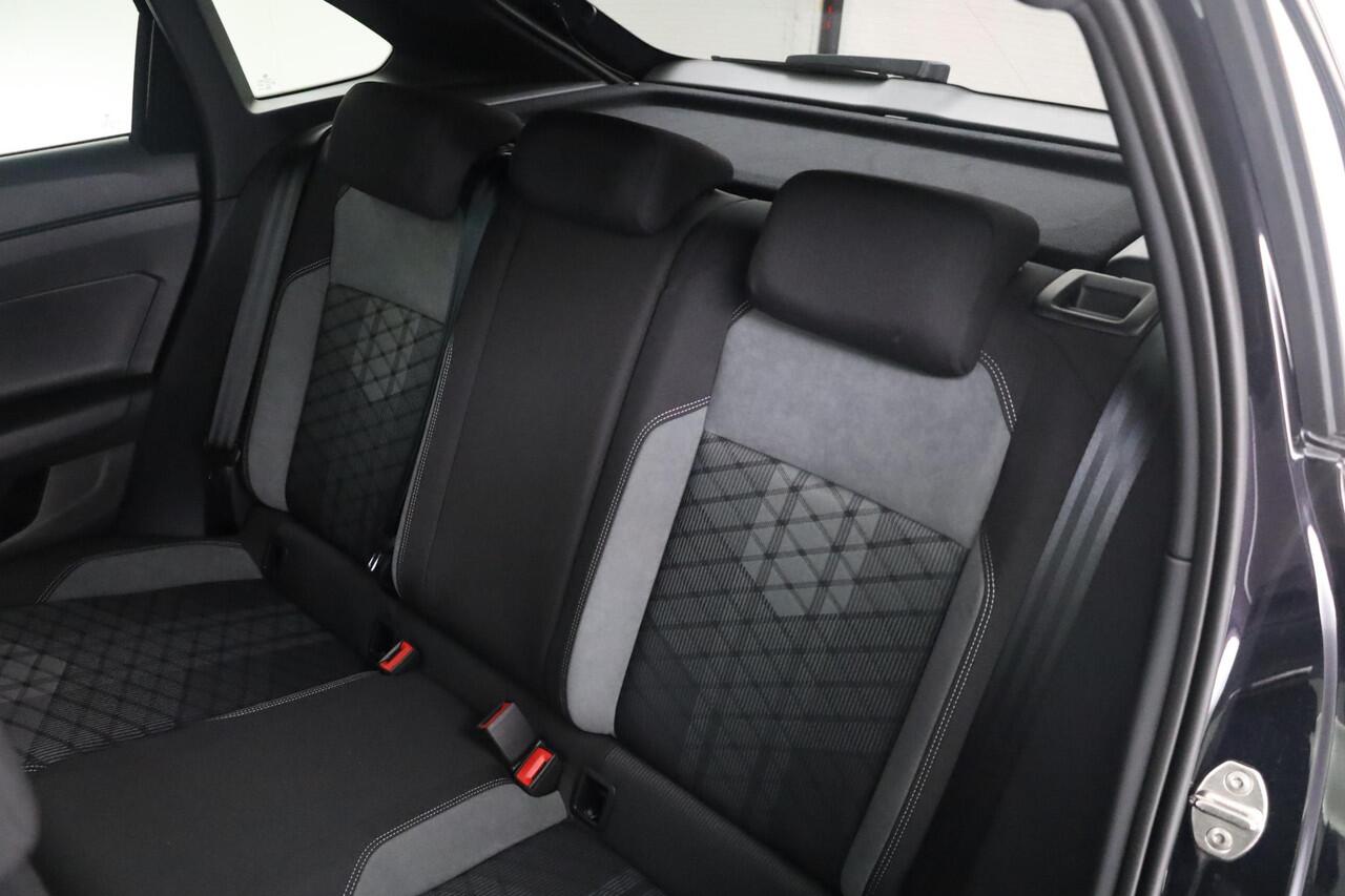 Volkswagen Taigo 1.0 TSI R-Line -Stoelverw/IQ Light/Camera-