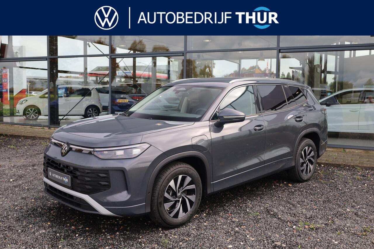 Volkswagen Tayron 1.5 eHybrid Life Edition 204PK / 150kW Achteruitrijcamera, verwarmbare voorstoelen + stuurwiel, Apple Carplay & Android Auto, navigatie, dodehoekdetectie (Side Assist), Keyless Entry & Start, full LED koplmapen, trekhaak incl. aanhanger manouvreerhulp (Tr