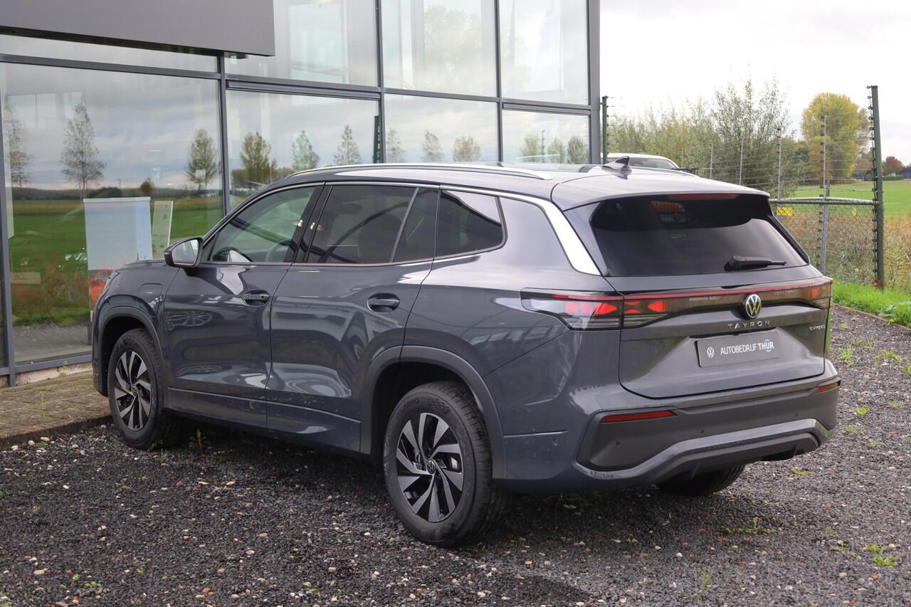 Volkswagen Tayron 1.5 eHybrid Life Edition 204PK / 150kW Achteruitrijcamera, verwarmbare voorstoelen + stuurwiel, Apple Carplay & Android Auto, navigatie, dodehoekdetectie (Side Assist), Keyless Entry & Start, full LED koplmapen, trekhaak incl. aanhanger manouvreerhulp (Tr