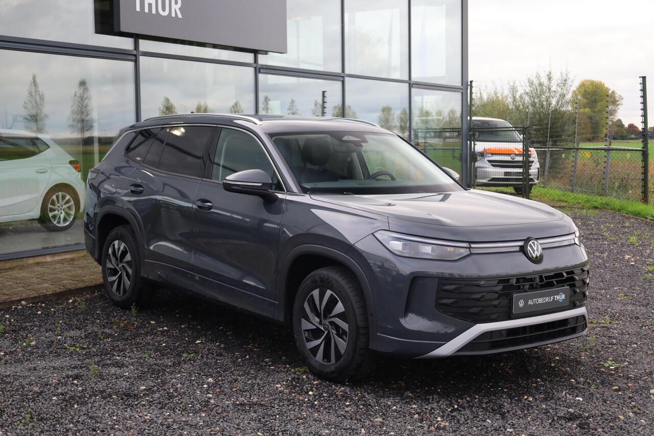 Volkswagen Tayron 1.5 eHybrid Life Edition 204PK / 150kW Achteruitrijcamera, verwarmbare voorstoelen + stuurwiel, Apple Carplay & Android Auto, navigatie, dodehoekdetectie (Side Assist), Keyless Entry & Start, full LED koplmapen, trekhaak incl. aanhanger manouvreerhulp (Tr