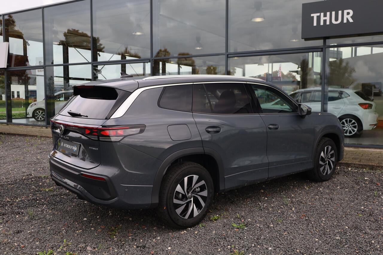 Volkswagen Tayron 1.5 eHybrid Life Edition 204PK / 150kW Achteruitrijcamera, verwarmbare voorstoelen + stuurwiel, Apple Carplay & Android Auto, navigatie, dodehoekdetectie (Side Assist), Keyless Entry & Start, full LED koplmapen, trekhaak incl. aanhanger manouvreerhulp (Tr