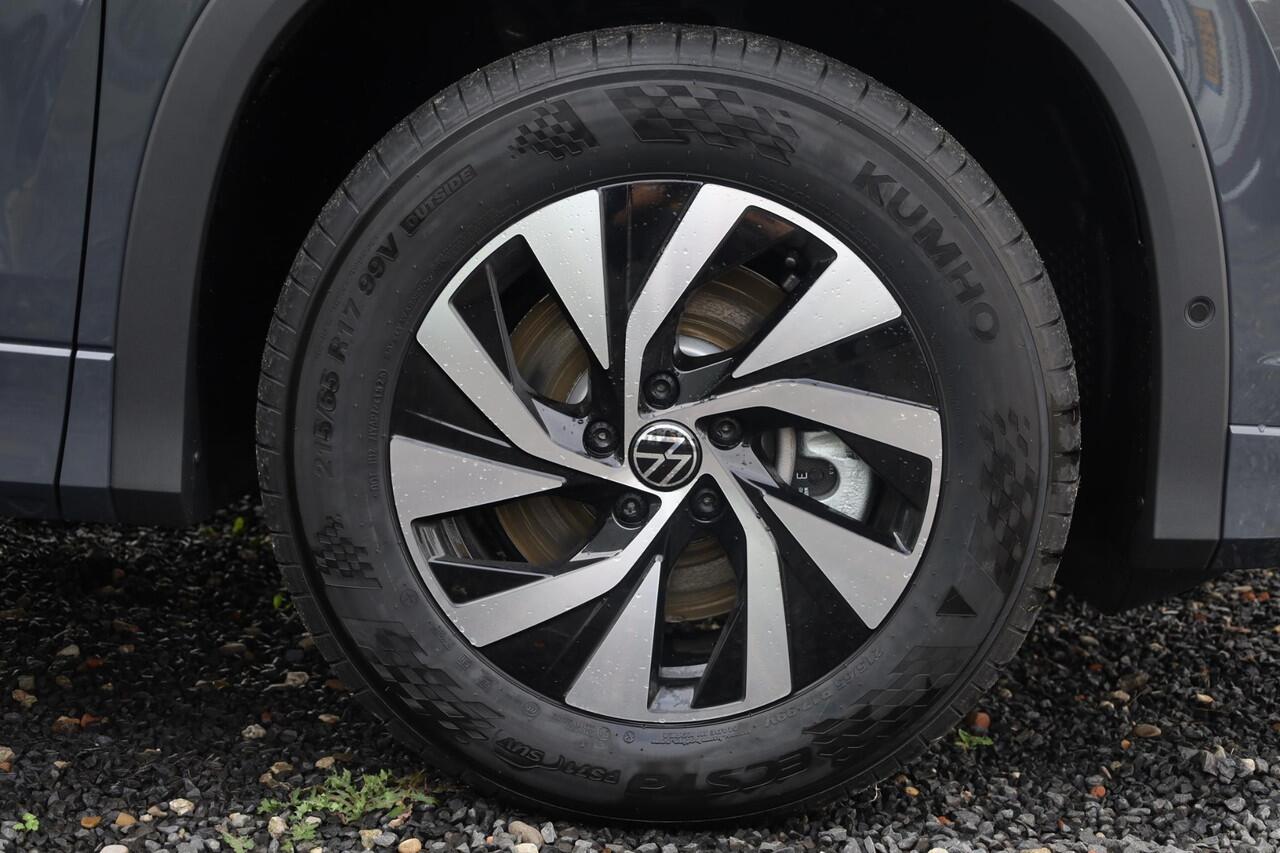 Volkswagen Tayron 1.5 eHybrid Life Edition 204PK / 150kW Achteruitrijcamera, verwarmbare voorstoelen + stuurwiel, Apple Carplay & Android Auto, navigatie, dodehoekdetectie (Side Assist), Keyless Entry & Start, full LED koplmapen, trekhaak incl. aanhanger manouvreerhulp (Tr