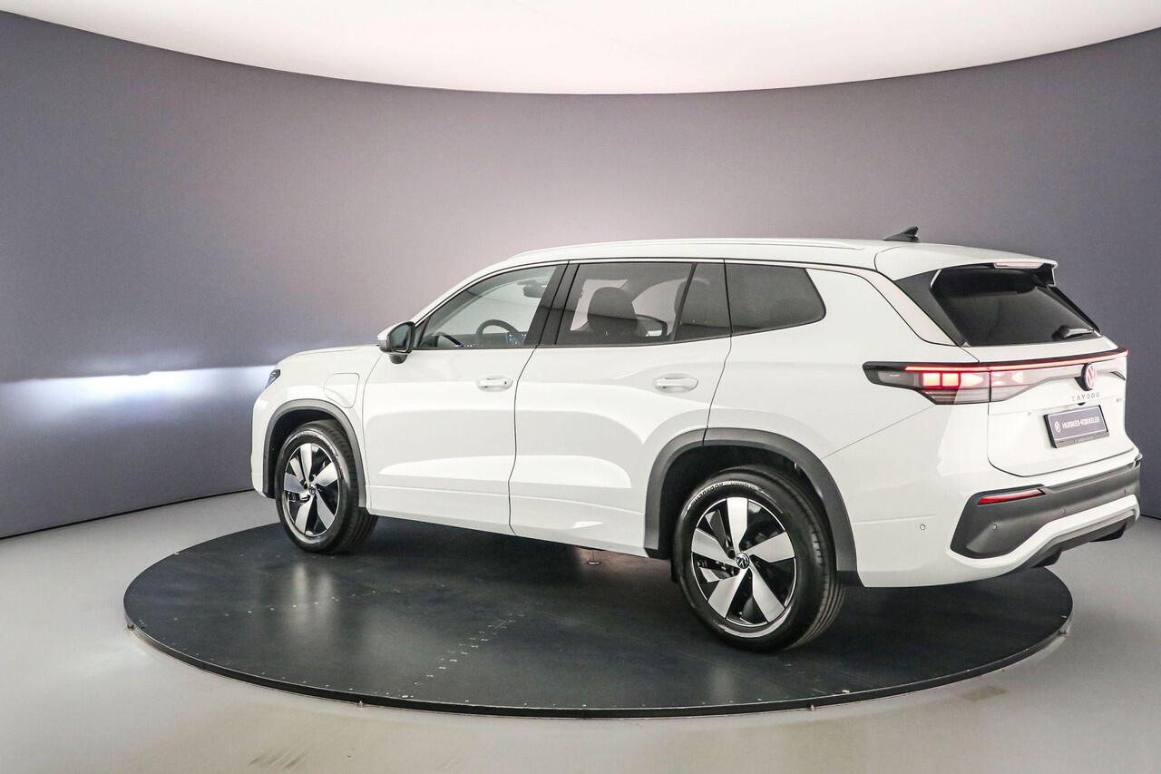 Volkswagen Tayron Life Edition 1.5 TSI eHybrid 204pk DSG Automaat Trekhaak, Achteruitrijcamera, Adaptive cruise control, Elektrische achterklep, Stoelverwarming, LED verlichting, Parkeersensoren