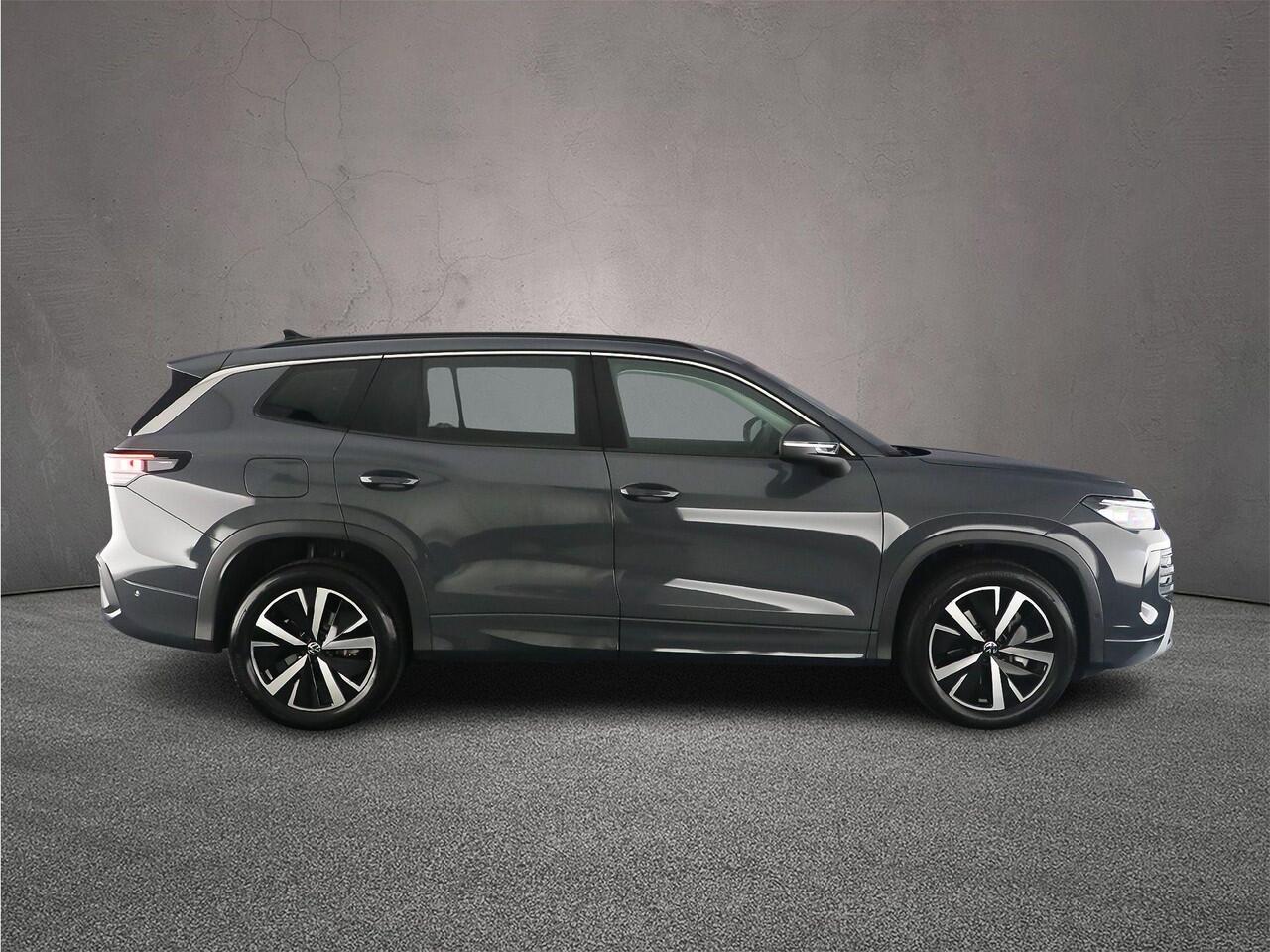 Volkswagen Tayron Life Edition 1.5 TSI eHybrid 204pk DSG Automaat Adaptive cruise control, Elektrische achterklep, Achteruitrijcamera, LED koplampen, Navigatie, Stoelverwarming