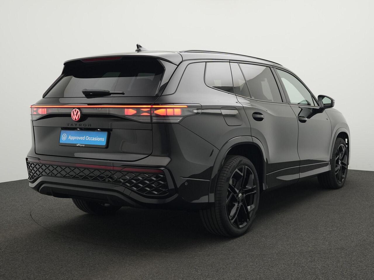 Volkswagen Tayron 1.5 eHybrid 204 pk DSG R-Line Edition | Panoramadak | Trekhaak | Adaptief onderstel | Harman/Kardon | Massage | Achteruitrijcamera