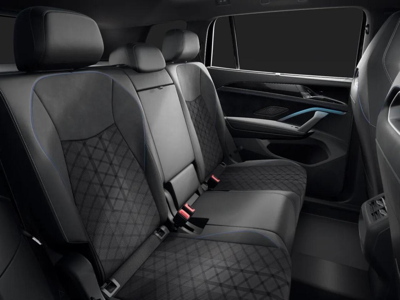 Volkswagen Tayron R-Line Edition 1.5 eHybrid 150 kW / 204 PK SUV 6 v