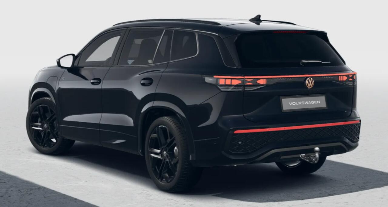 Volkswagen Tayron R-Line Edition 1.5 eHybrid 204PK Black Style