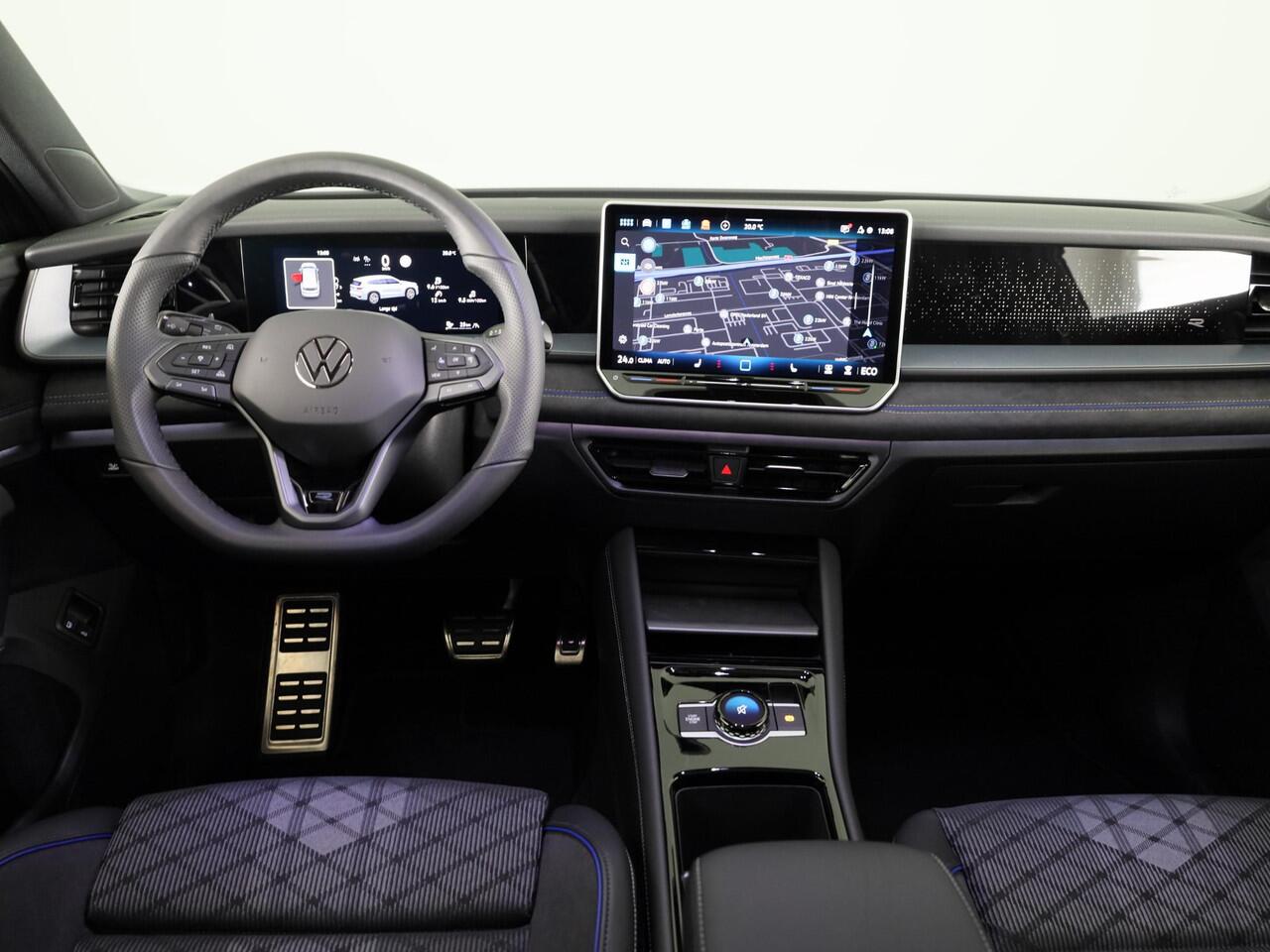 Volkswagen Tayron 1.5 eHybrid R-Line Edition 272 PK PHEV | Panorama dak | Black Style | 20"LM velgen | Stoel- en stuurverwarming | 360 graden camera |