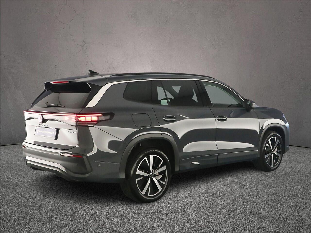 Volkswagen Tayron Life Edition 1.5 TSI eHybrid 204pk DSG Automaat Adaptive cruise control, Achteruitrijcamera, Elektrische achterklep, LED koplampen, Navigatie, Stoelverwarming