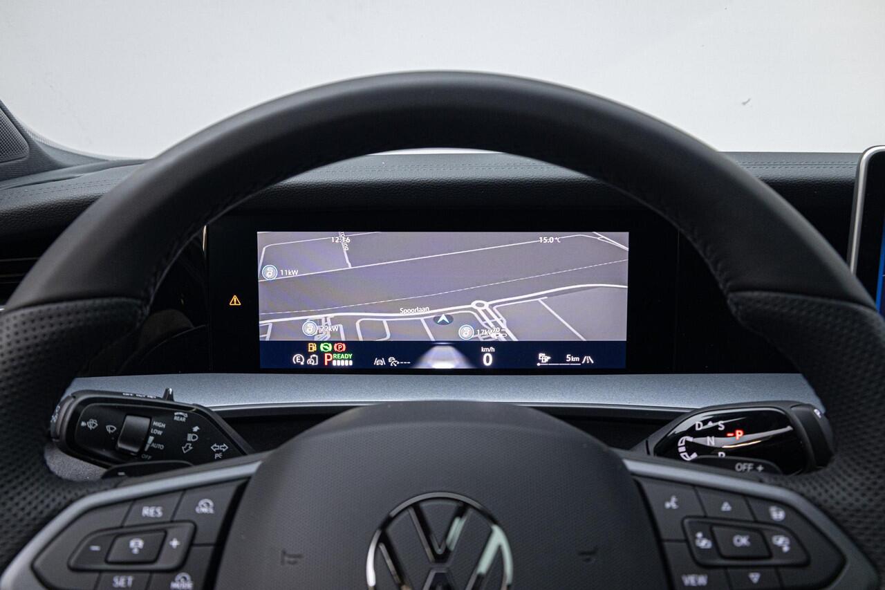 Volkswagen Tayron 1.5 eHybrid R-Line Edition | Black Style | Trekhaak | Panoramadak | 20 inch |