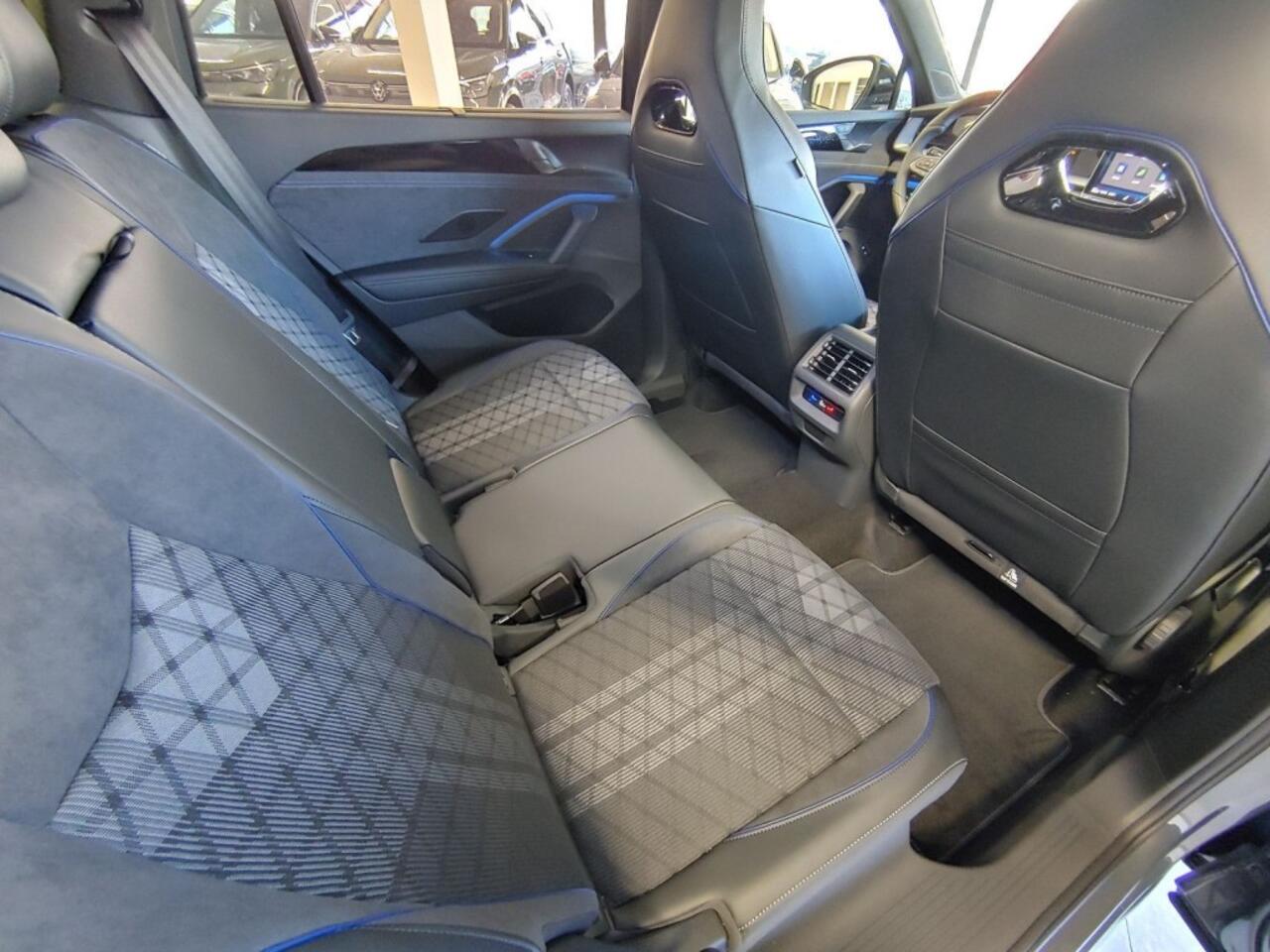 Volkswagen Tayron 1.5 TSI E-HYBRID R-LINE PANO-DAK/TREKHAAK/CAMERA/CARPLAY/ACC/STOELVERW