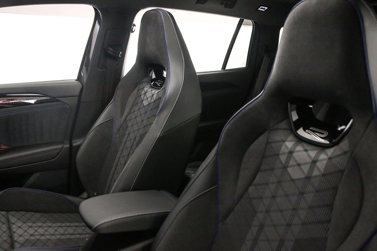 Volkswagen Tayron R-Line Edition 1.5 TSI eHybrid 272pk DSG Automaat Trekhaak, Panoramadak, Black Style, Navigatie, Adaptive cruise control, 360 camera, Elektrische achterklep