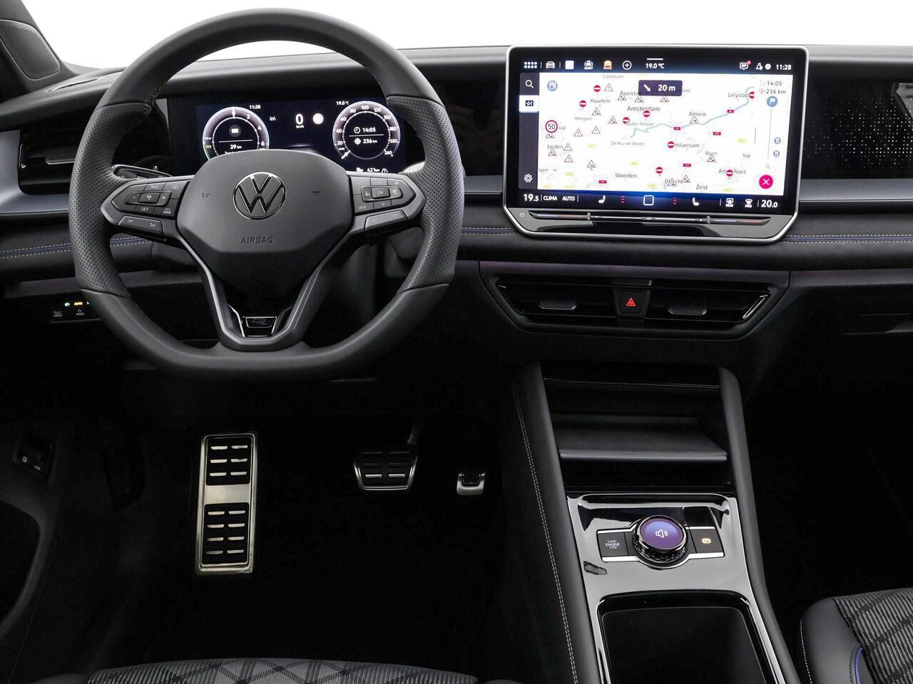 Volkswagen Tayron 1.5 eHybrid 272PK DSG R-Line · Panoramadak · Camera · Keyless · Massage · Apple/Android Car Play · 20'' Inch · Garantie t/m 29-09-2030 of 100.000km