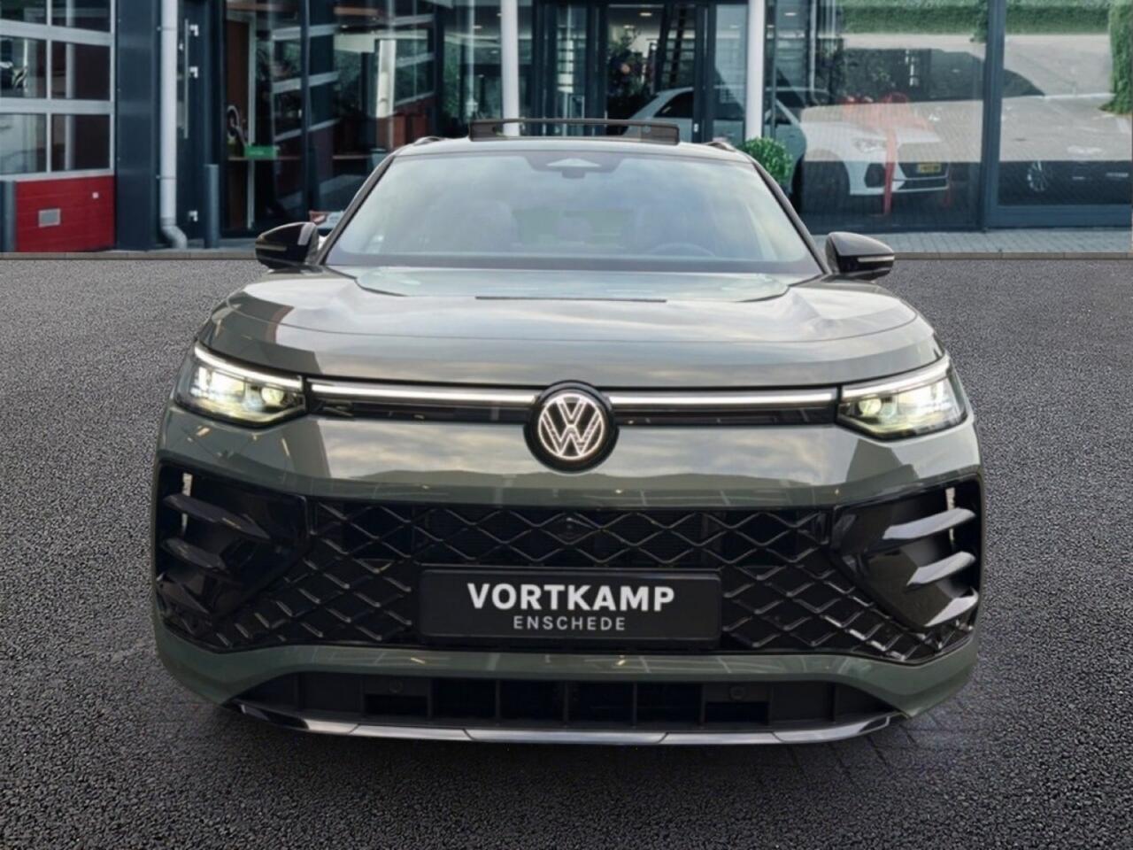 Volkswagen Tayron 1.5 TSI DSG EHYBRID 272PK R-LINE PANO.DAK/TREKHAAK/ACC/H+K/CAMERA/NAVI/CARPLAY