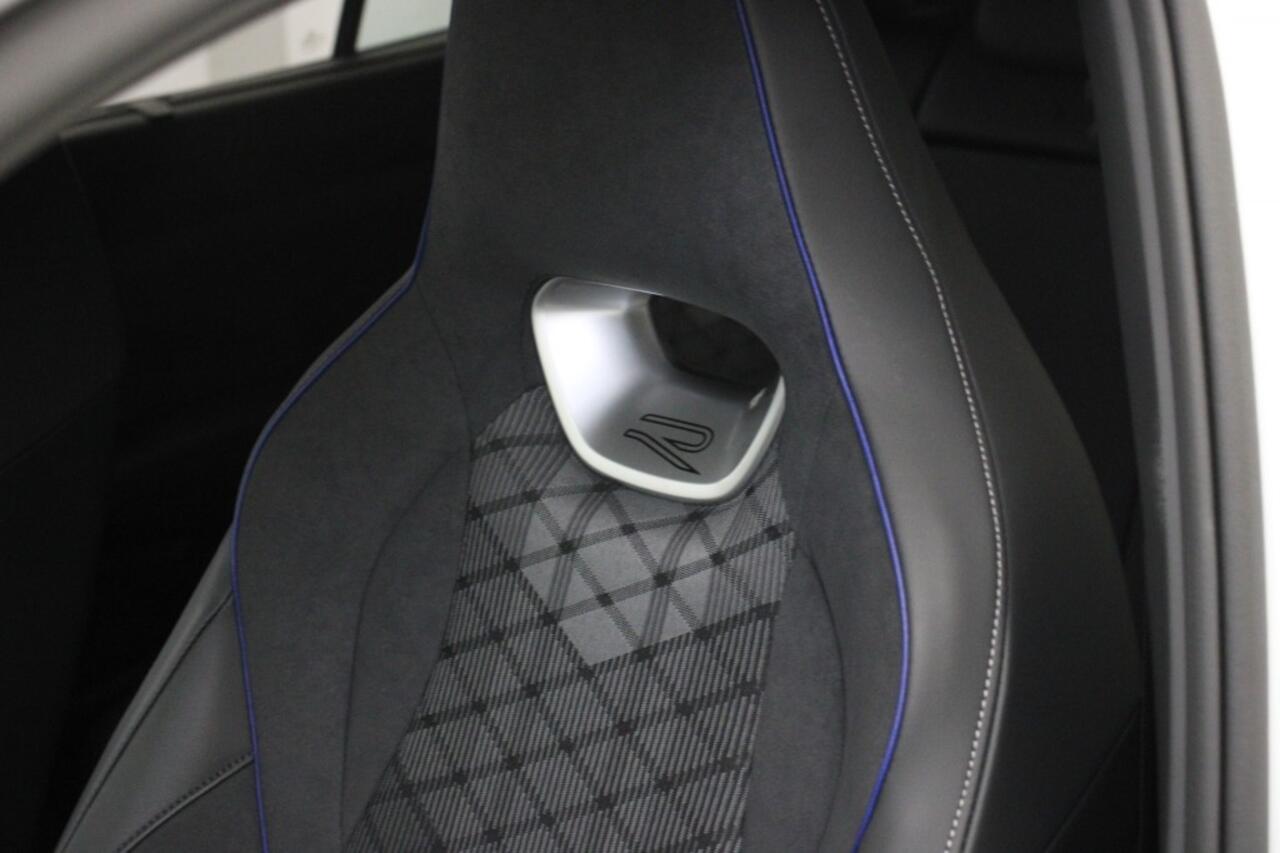 Volkswagen Tayron 1.5 eTSI R-Line Edition 7 Persoons Automaat - Carplay, Camera, Stoelverw.