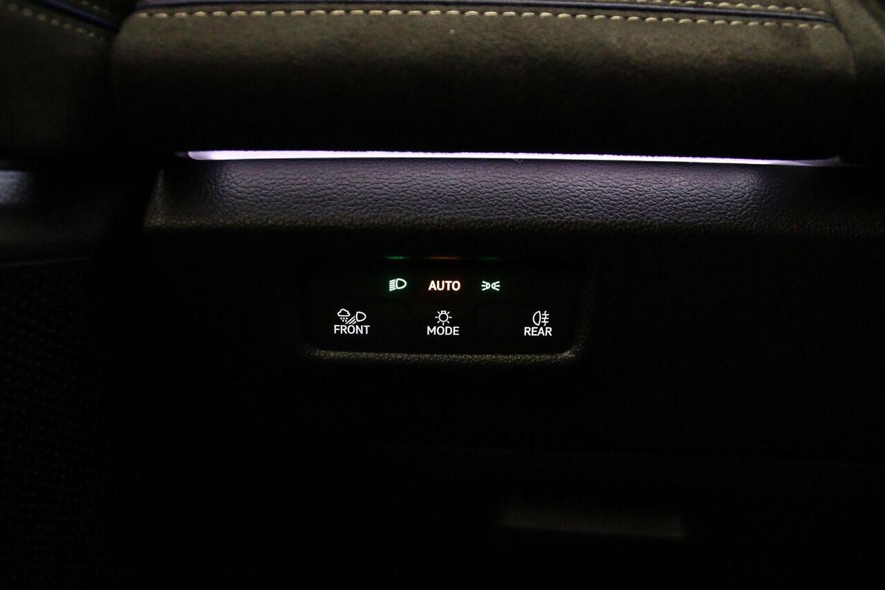 Volkswagen Tayron 1.5 eHybrid R-Line Edition 272pk DSG Automaat, Panoramadak, Rondomzicht camera, Trekhaak, Black style, Elektrische achterklep, Navigatie, App connect