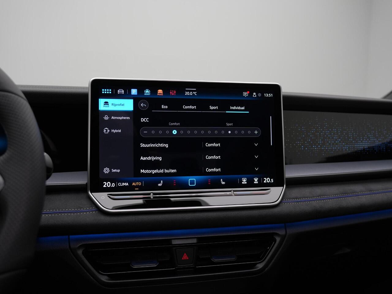 Volkswagen Tayron 1.5 TSI eHybrid 272 pk DSG R-Line Edition | Panoramadak | Adaptief onderstel | Achteruitrijcamera | Stuur-/stoelverwarming