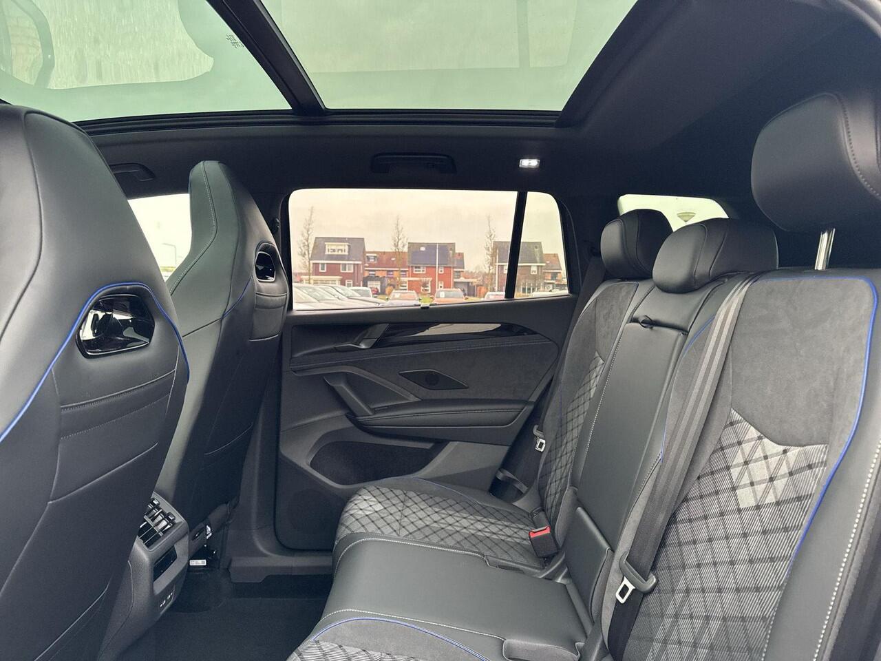 Volkswagen Tayron 1.5 eHybrid R-Line Edition | Trekhaak | Pano | 272PK | PHEV |