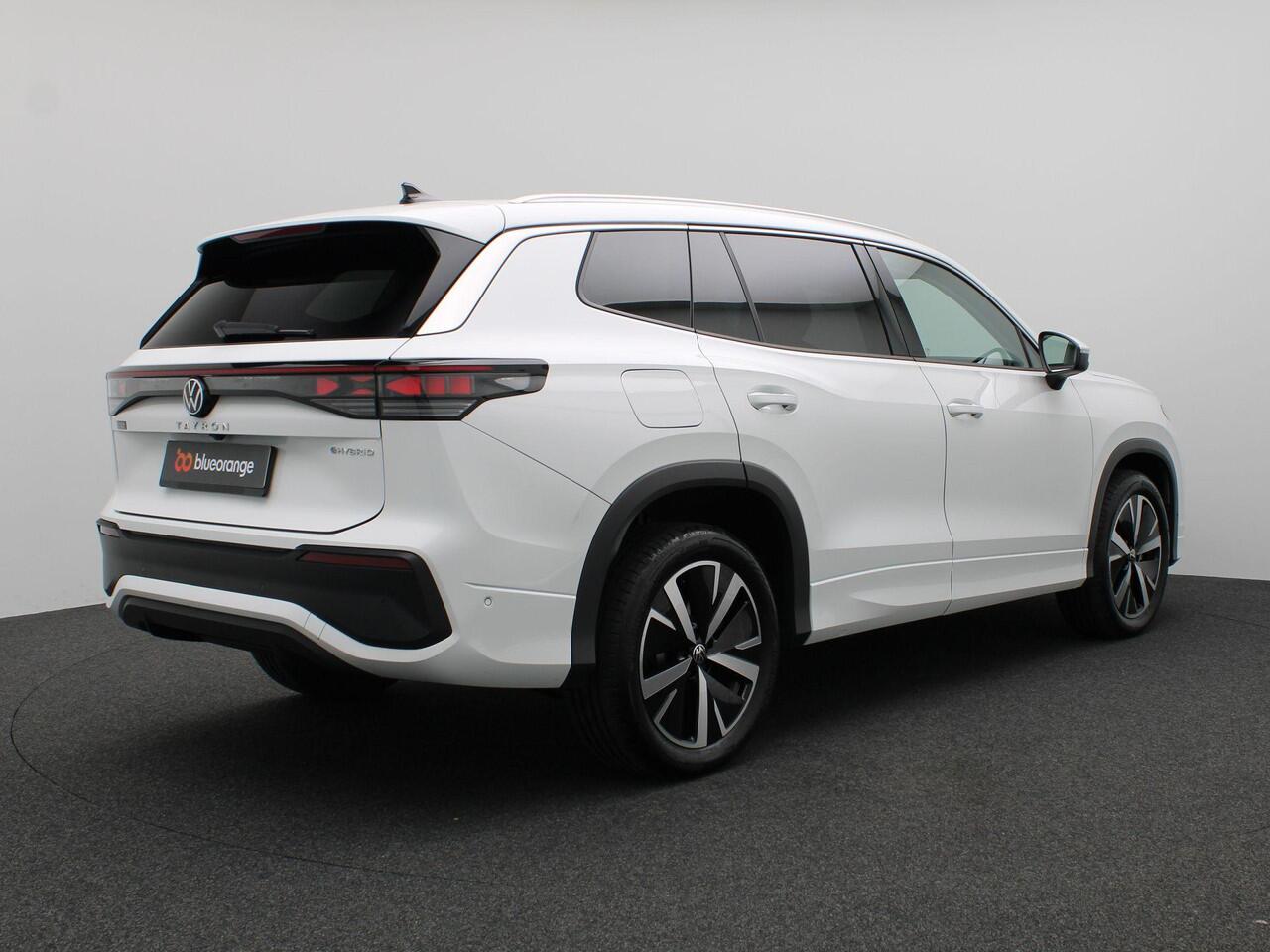 Volkswagen Tayron 1.5 eHybrid Life Edition 204PK DSG Adaptieve Cruise Controle, 19" LM Velgen, Navi via Apple Carplay/Android Auto, Stoel-Stuurverwarming, Keyless, Side Assist, Elektr. Achterklep