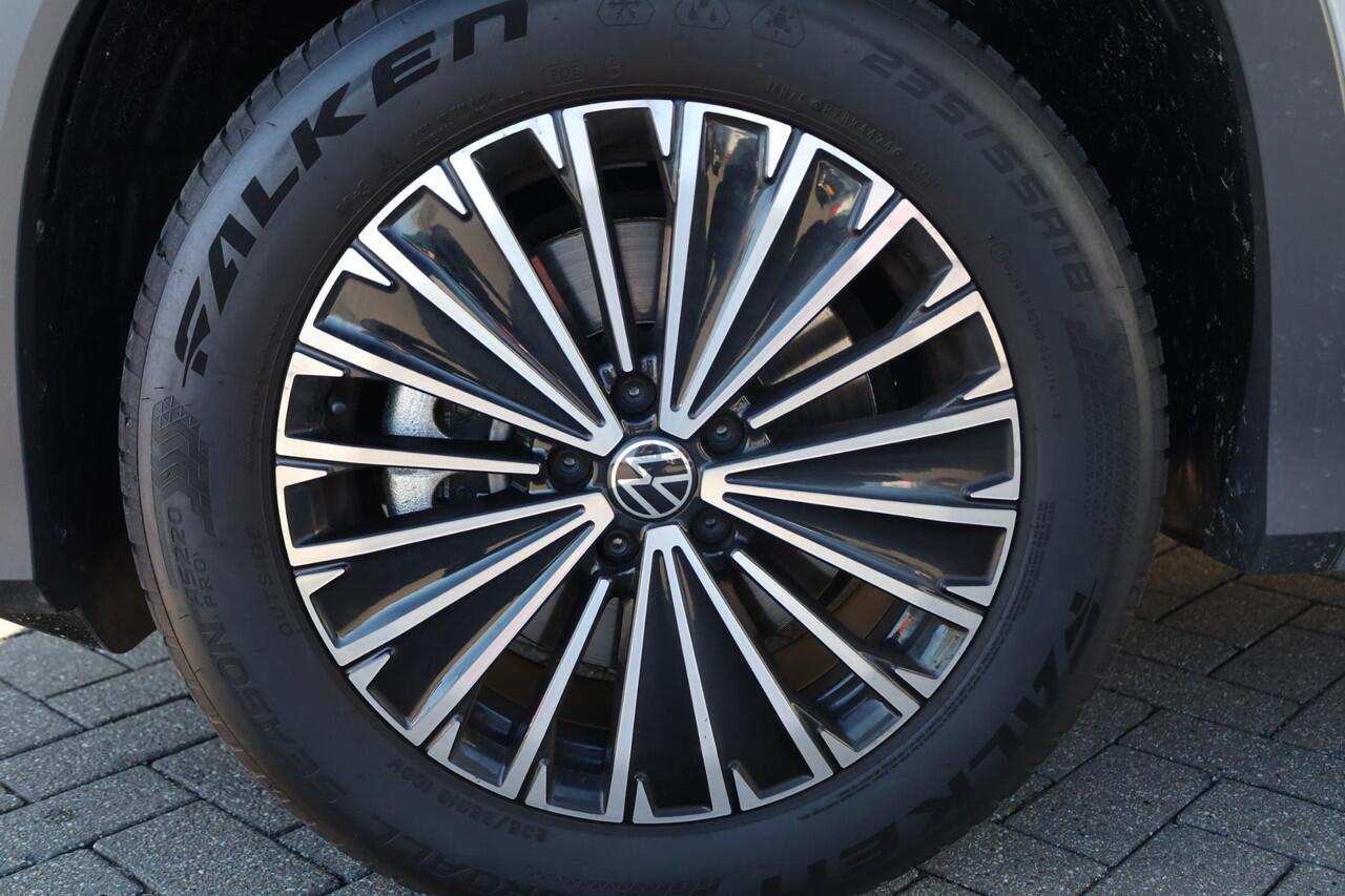 Volkswagen Tayron 1.5 eHybrid Life Edition PL ¤863 p/m* 150KW/204PK, Snelladen 40KW mogelijk, 60 mnd 100.000km garantie, Navigatie, 18" LMV All season, wegklapbare trekhaak, stoelverwarming, DCC, adaptief onderstel, privacy glas, chrome dakrail, camera, side assist, ACC 3 