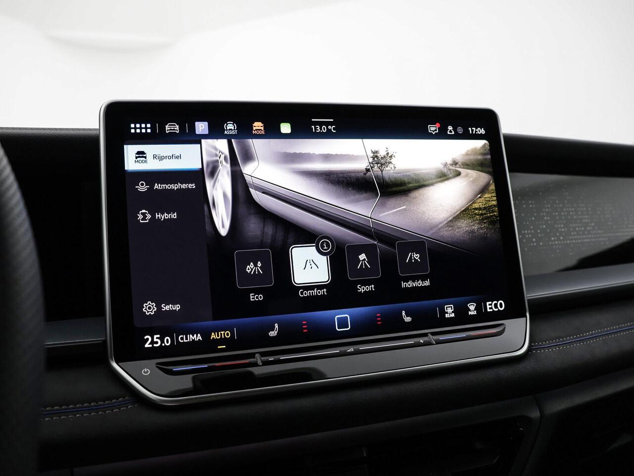 Volkswagen Tayron 1.5 eTSI 272pk PHEV DSG R-Line Edition · Camera · Panoramadak · Elek. Voorstoelen · Massage · Stoelkoeling · Keyless · 20'' Inch · Garantie t/m 14-12-2030 of 100.000km